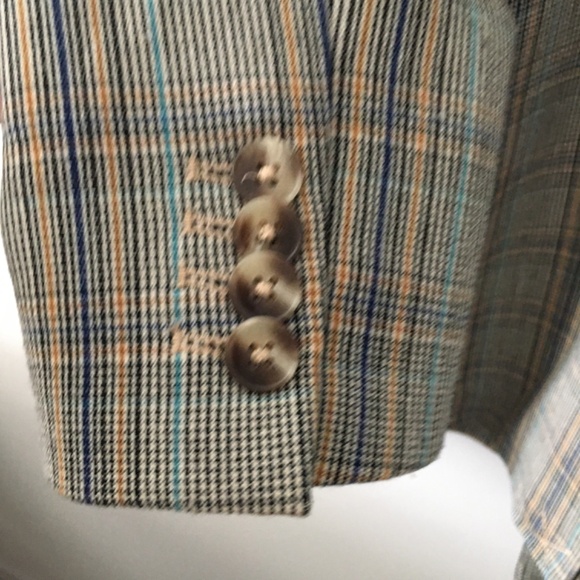 Frank and Oak double breasted blazer - Picture 7 of 9